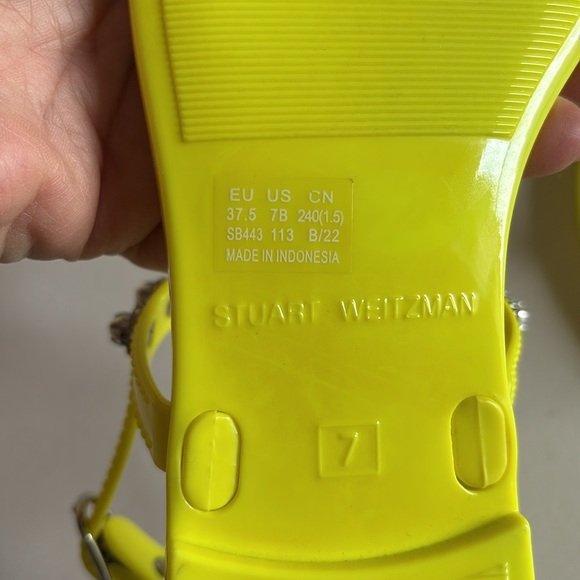 STUART WEITZMAN PEARL CRYSTAL-EMBELLISHED JELLY THONG SANDALS - Picture 9 of 10